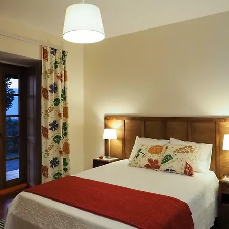 Quinta Da Pereirinha * اركوس دي فالديفيز